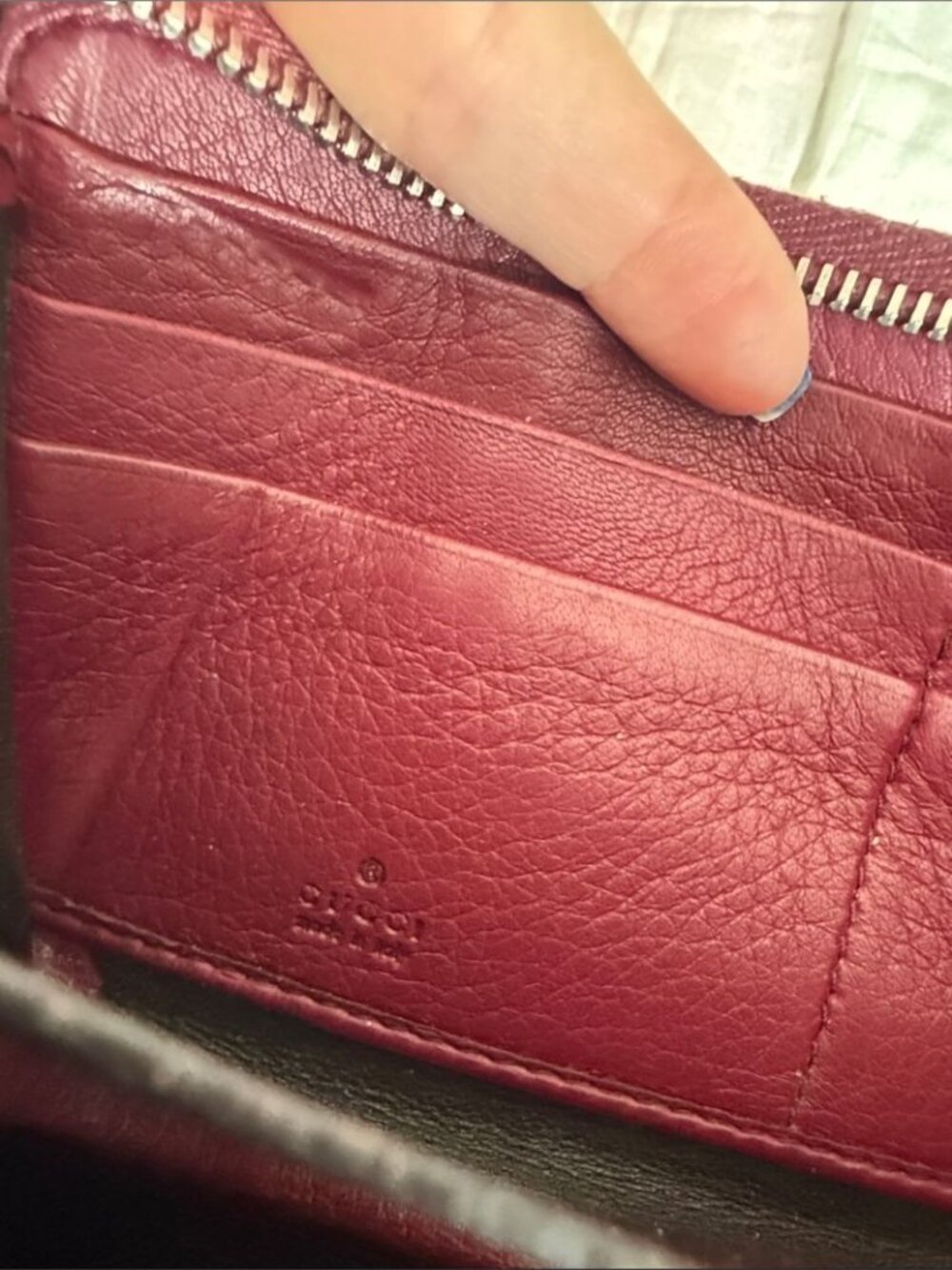 Gucci Deep Wine Res Leather Zip Around Wallet with Embossed GG - Picture 7 of 8